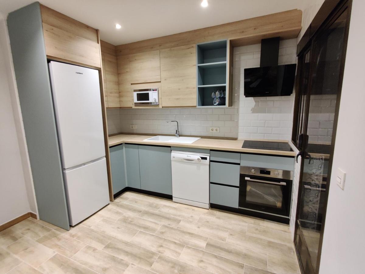 Duerme A Gusto - Tu Habitacion Acogedora En Torredonjimeno Exteriör bild