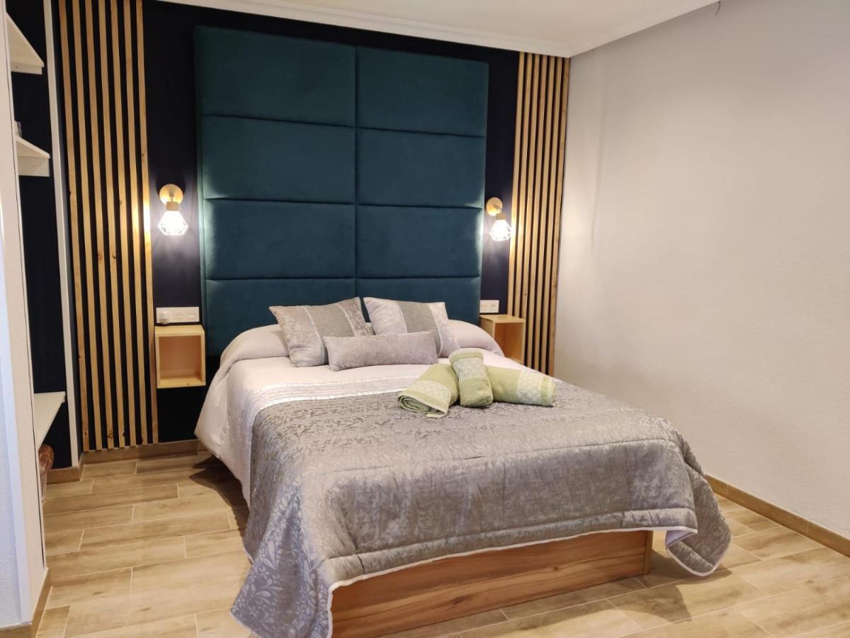 Duerme A Gusto - Tu Habitacion Acogedora En Torredonjimeno Exteriör bild